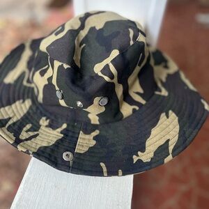 Camo hat